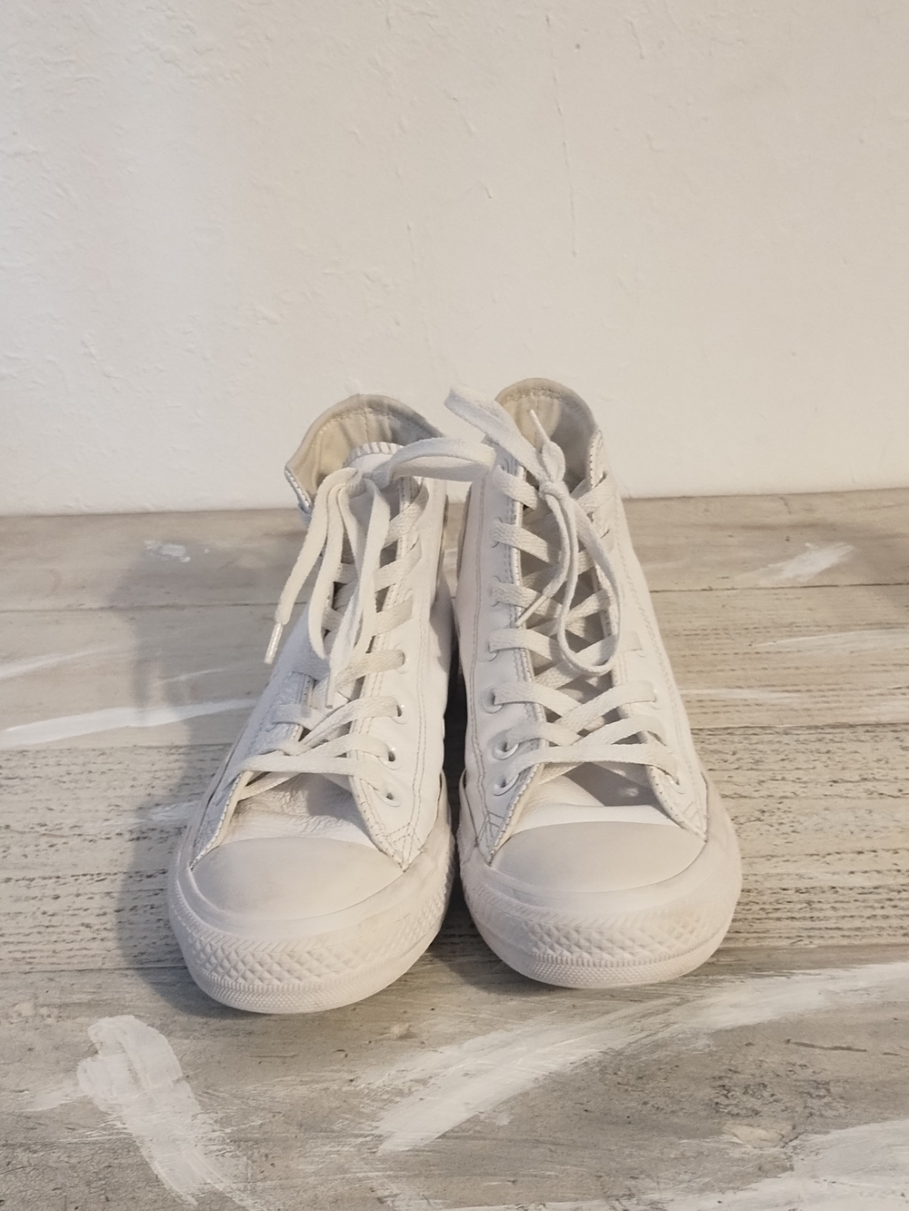 Converse unisex All-Star Chuck Taylor Trainers Hi Top Triple White Leather - Picture 10 of 16